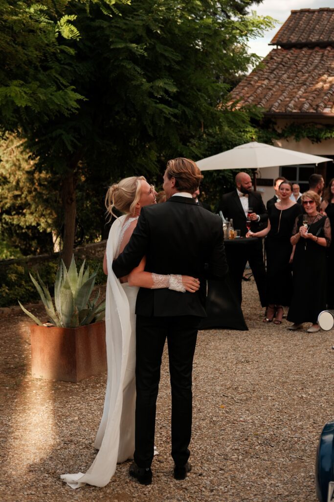 koppel tijdens trouwweekend in italië trouwfotografie