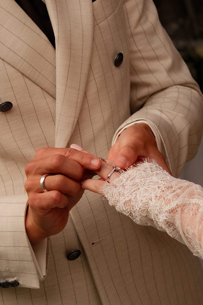 ringen uitwissel tijdens destination wedding